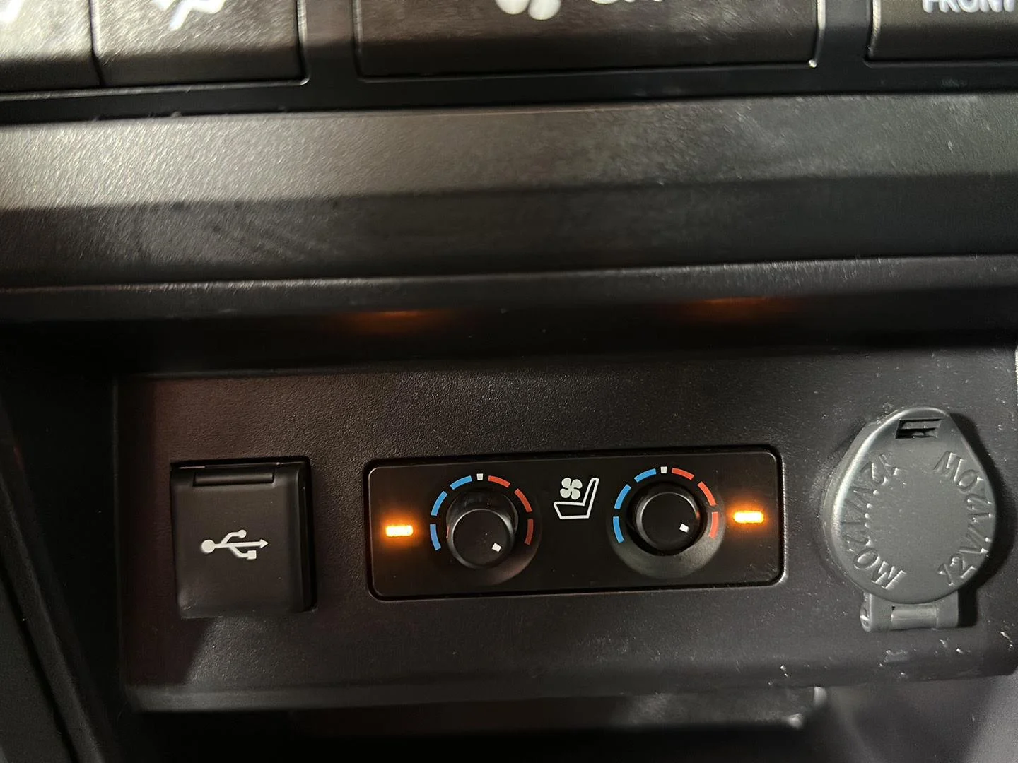 Used 2023 Blizzard Pearl Toyota Limited image 8