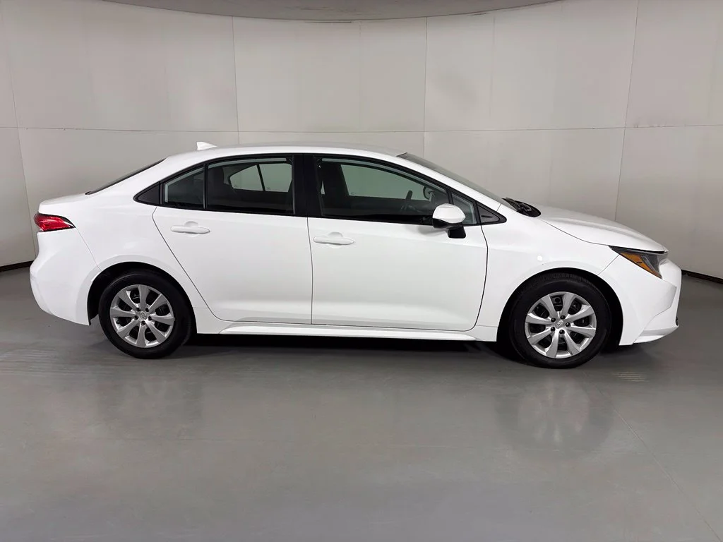 Used 2025 White Toyota LE image 9