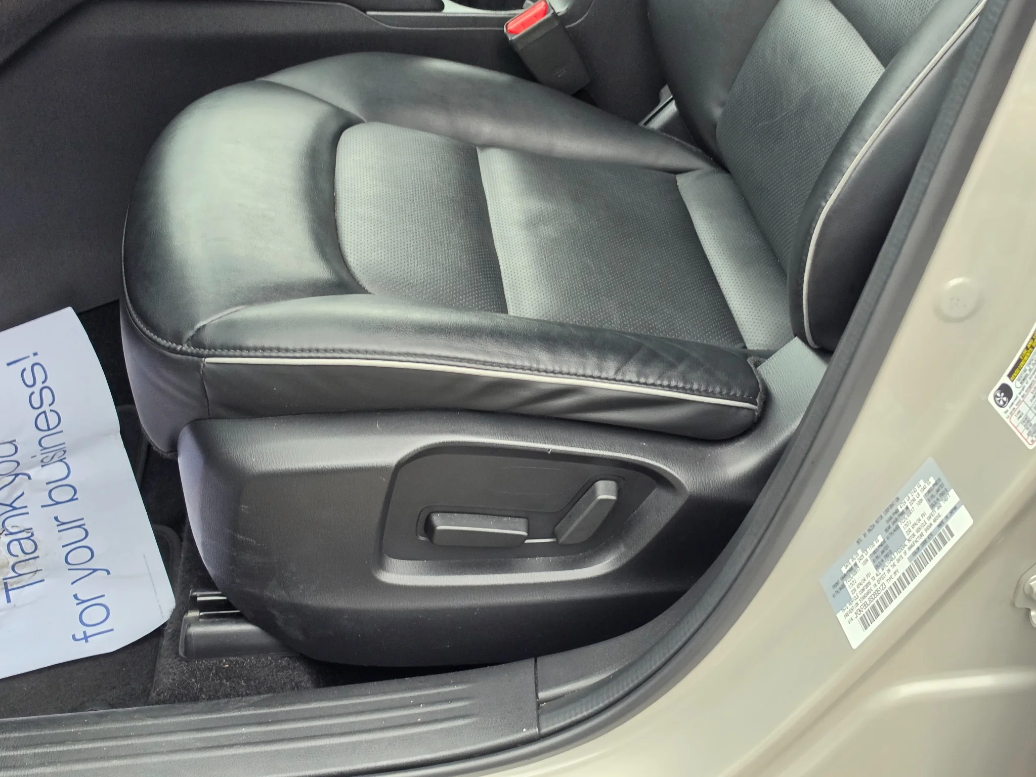 Used 2025 Platinum Quartz Metallic Mazda 2.5 S Select Package image 19