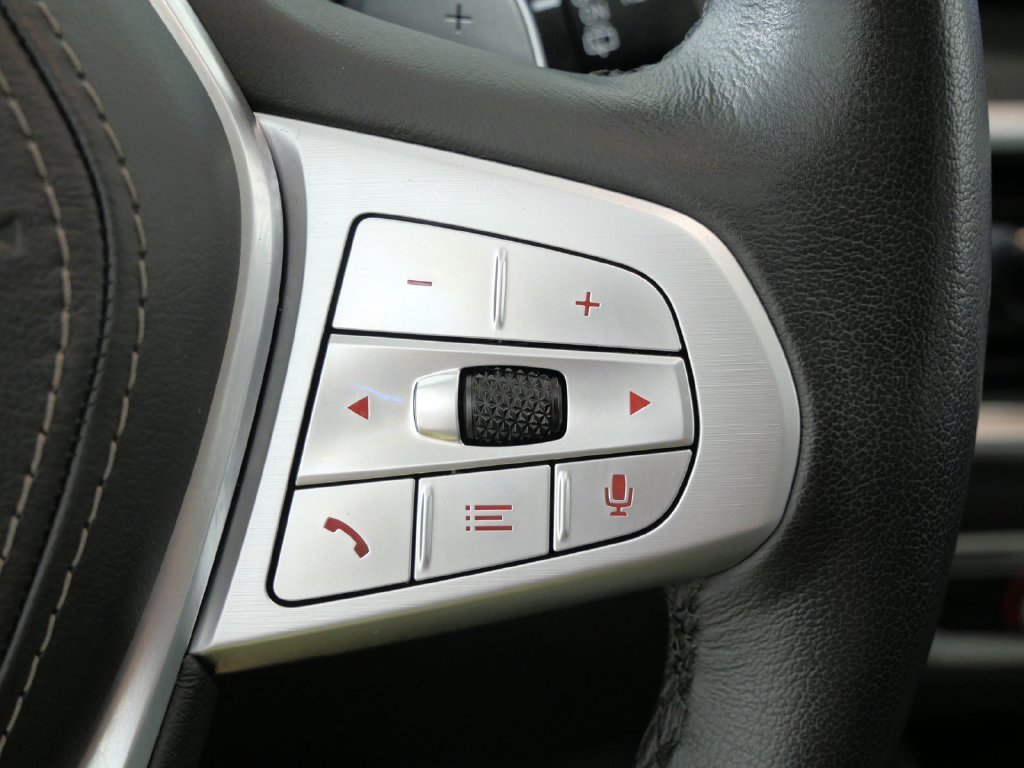 Certified Used 2025 Skyscraper Grey Metallic BMW xDrive40i image 48