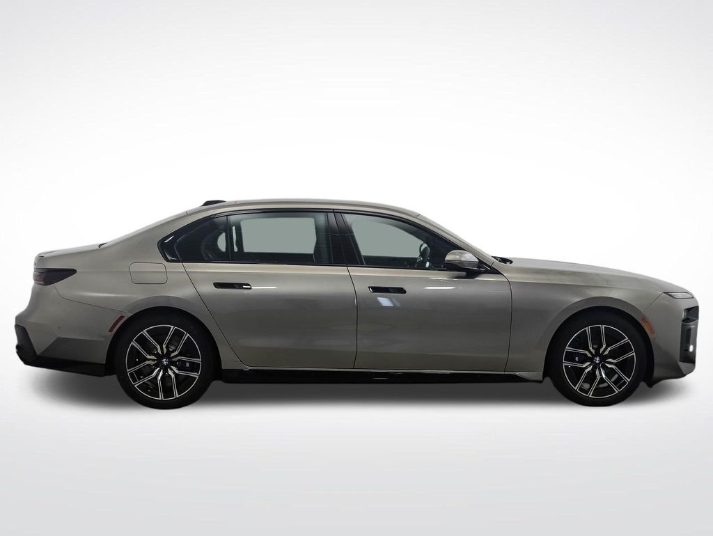 Used 2025 Gray Metallic BMW 760i xDrive image 6