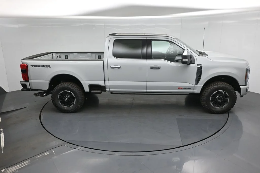 New 2026 Avalanche Ford Platinum image 37