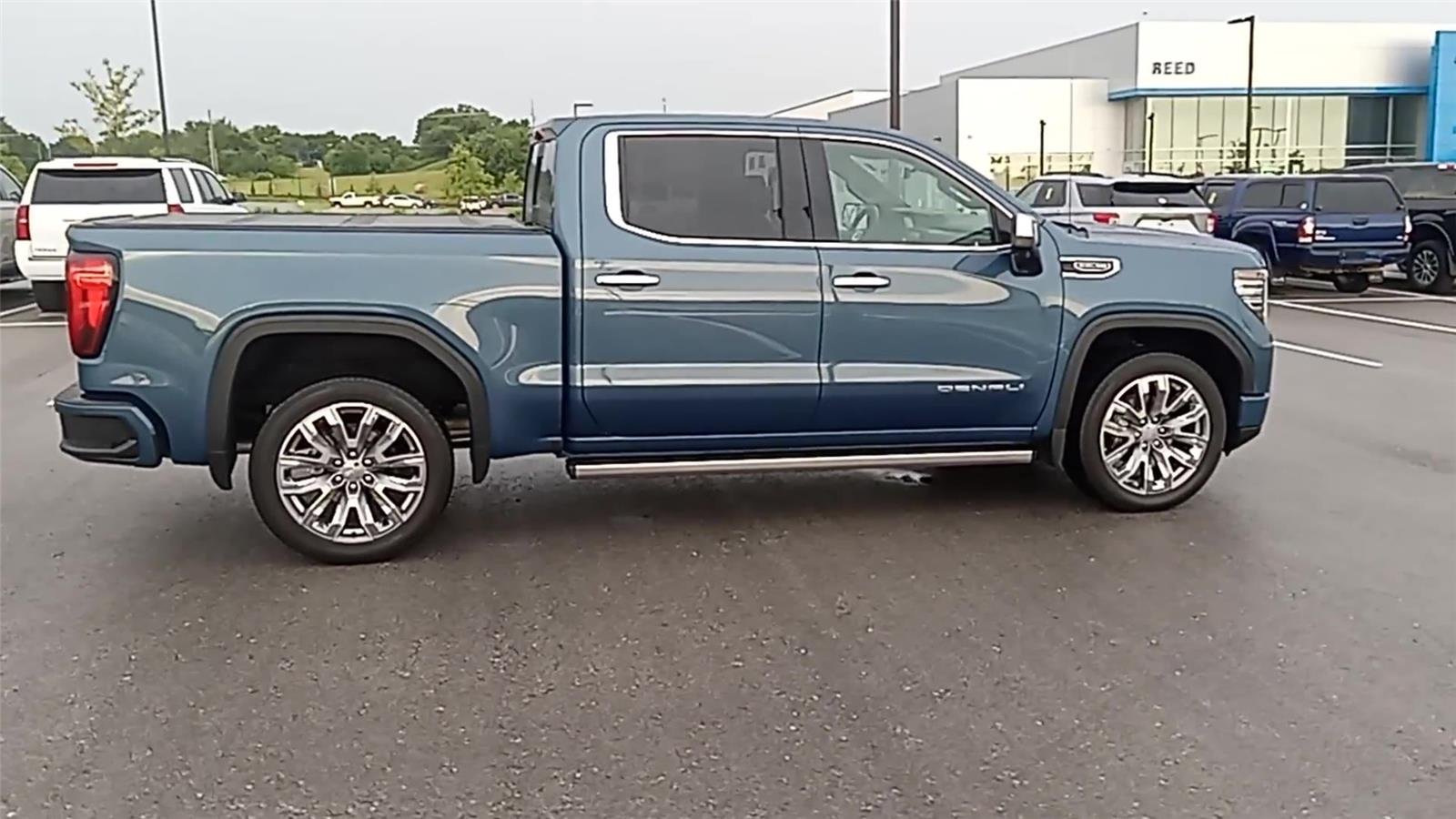 2025 GMC Sierra 1500 Denali - Photo 9