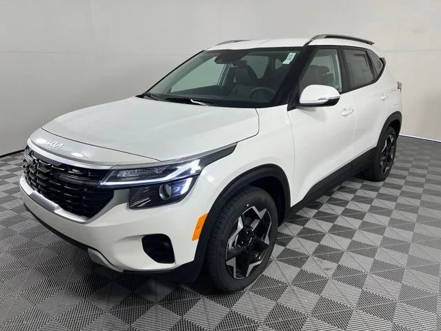 New 2026 White Kia S image 3