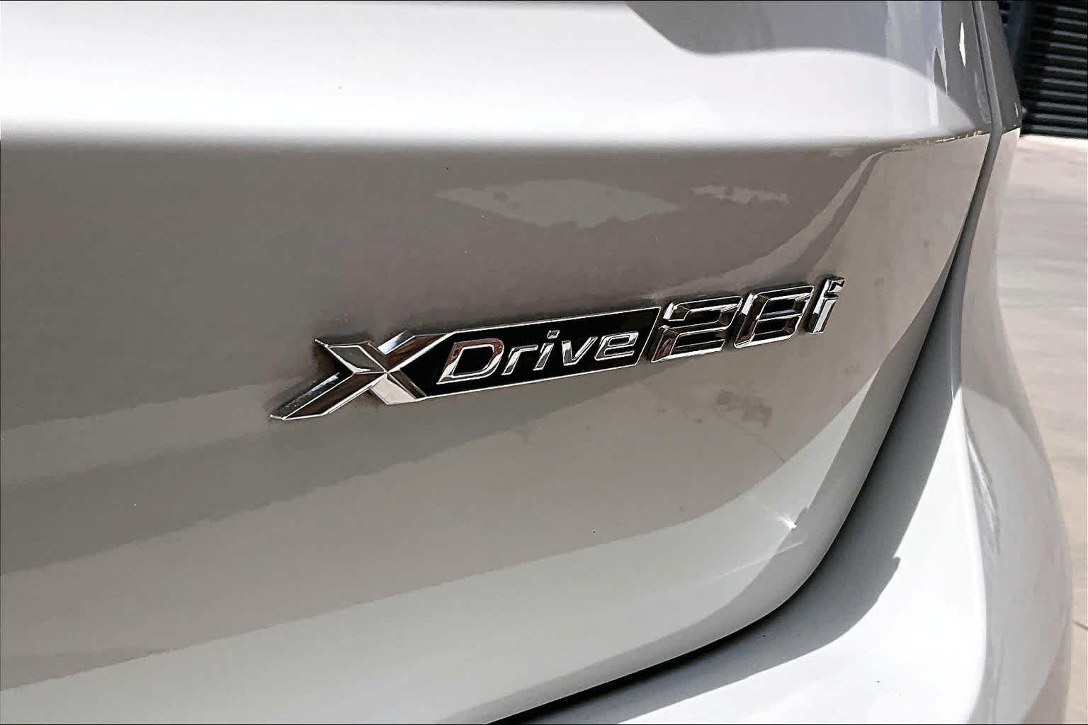 Used 2023 Alpine White BMW xDrive28i image 22
