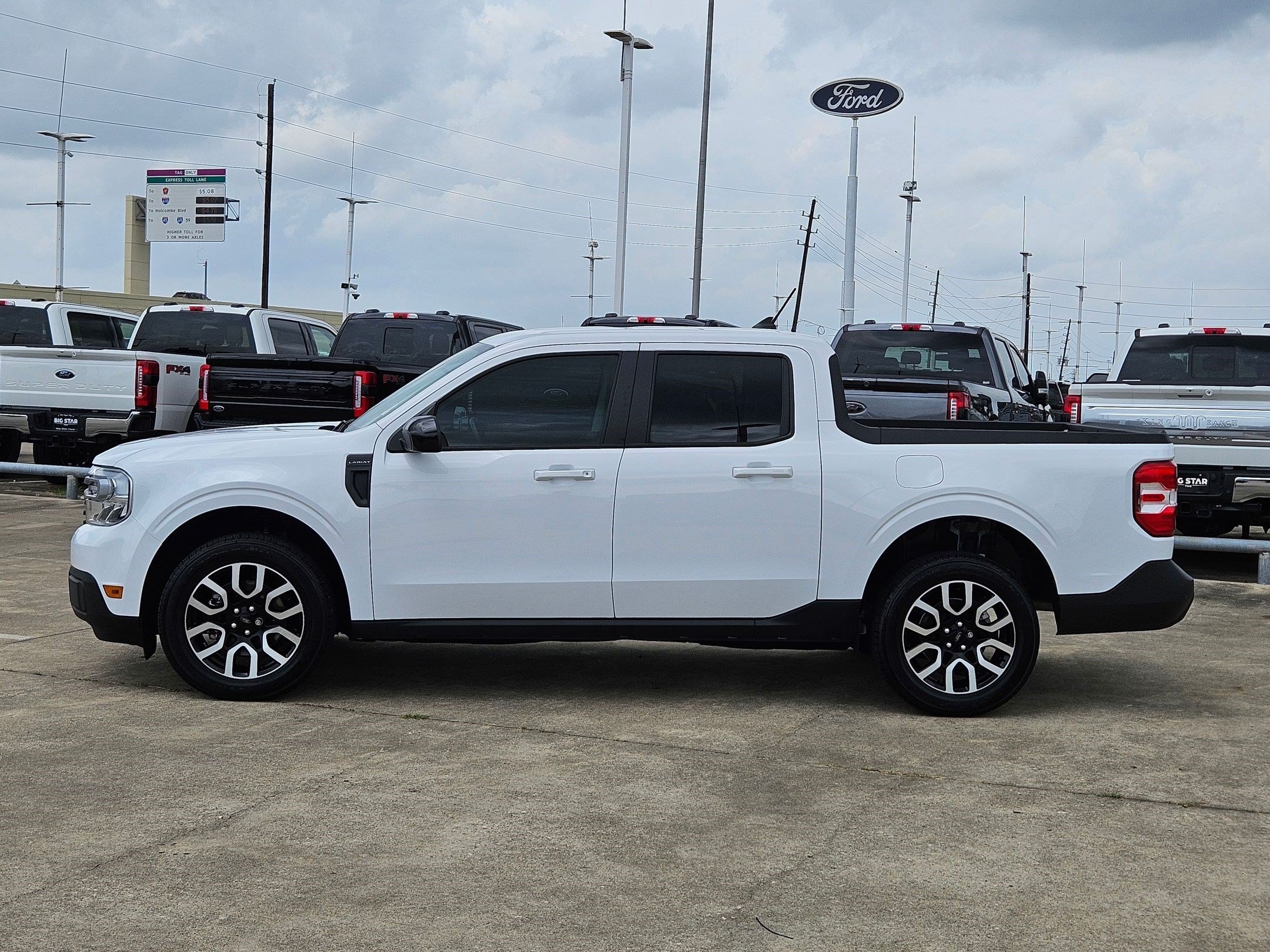 Used 2024 Blue Ford Lariat image 6
