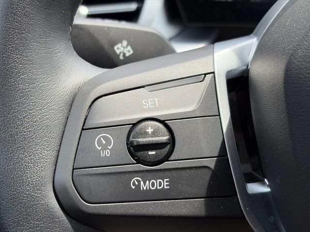 Used 2025 Black BMW xDrive28i image 25