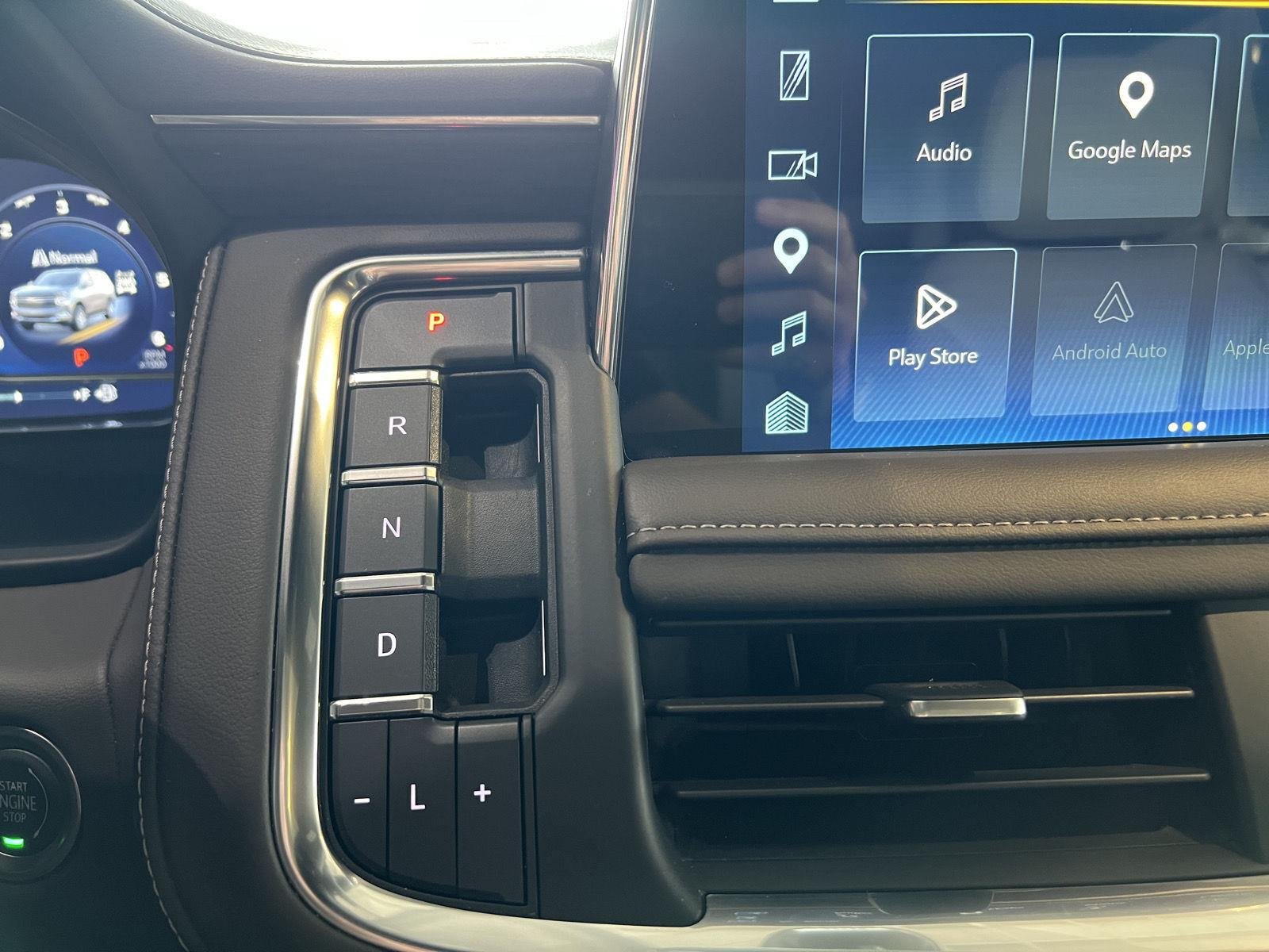 Used 2022 Summit White Chevrolet LT image 25