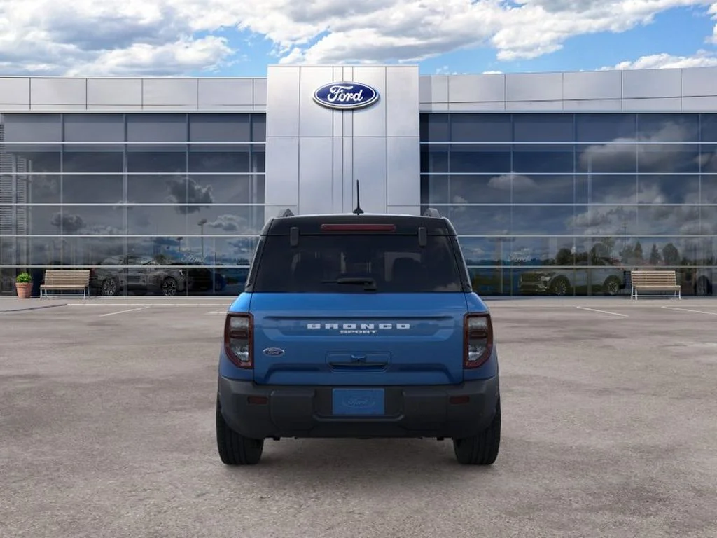 New 2026 Velocity Blue Metallic Ford Outer Banks® image 5