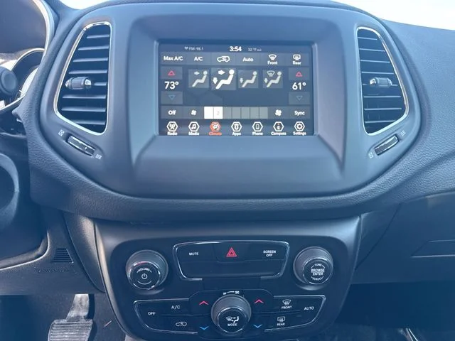 2021 Jeep Compass Latitude - Photo 18