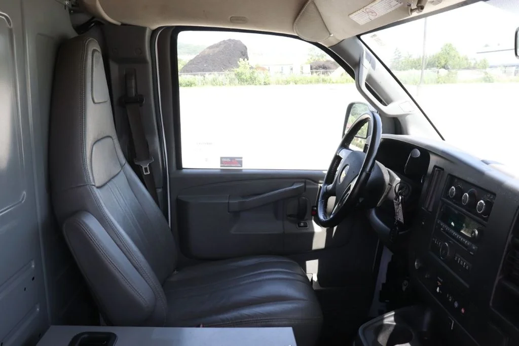 Used 2018 White Chevrolet Work Van image 11