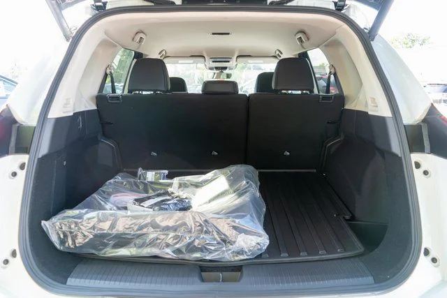 New 2026 Everest White Pearl TriCoat Nissan Rock Creek® image 9
