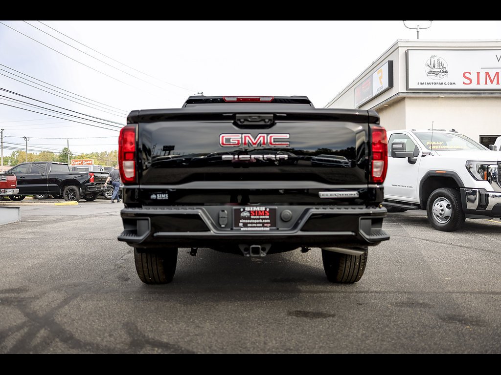 New 2026 Onyx Black GMC Elevation image 5