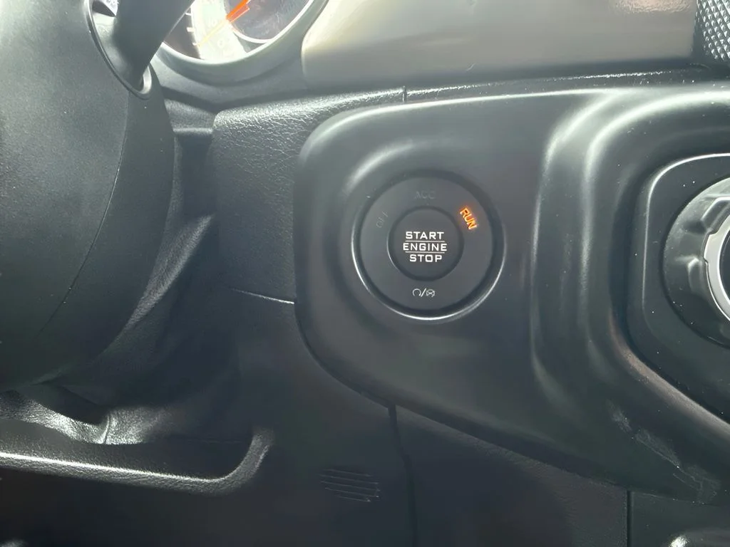 Used 2018 Orange Jeep Unlimited Sport S image 12