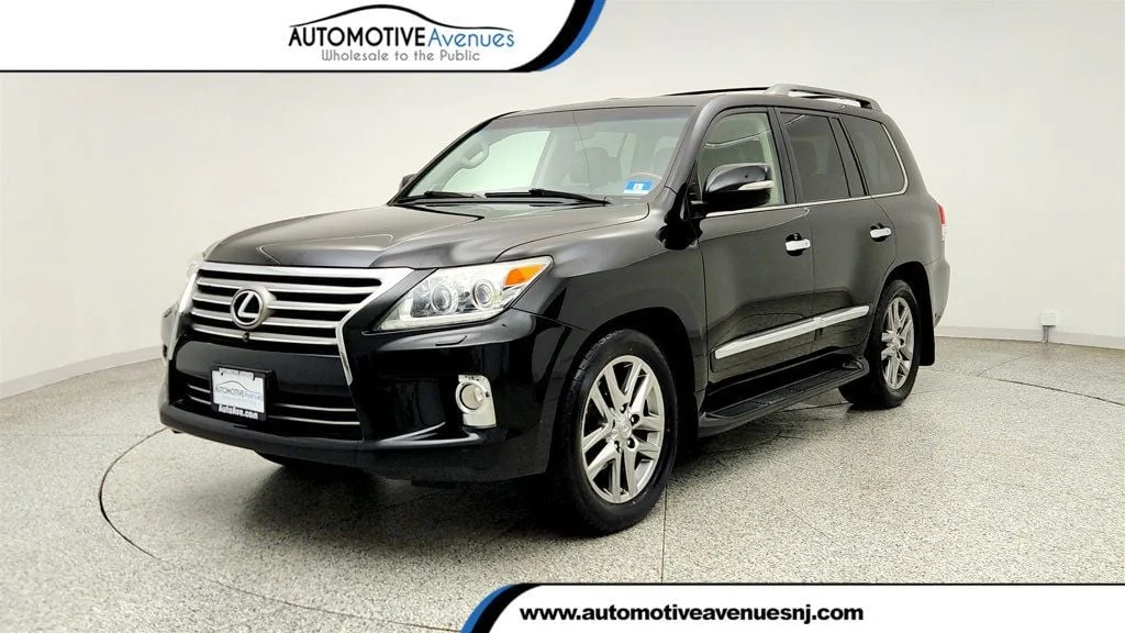 Used 2013 Black Onyx Lexus 4WD 4dr w/ Luxury Package, Mark Levinson & Rear Entertainment image 1