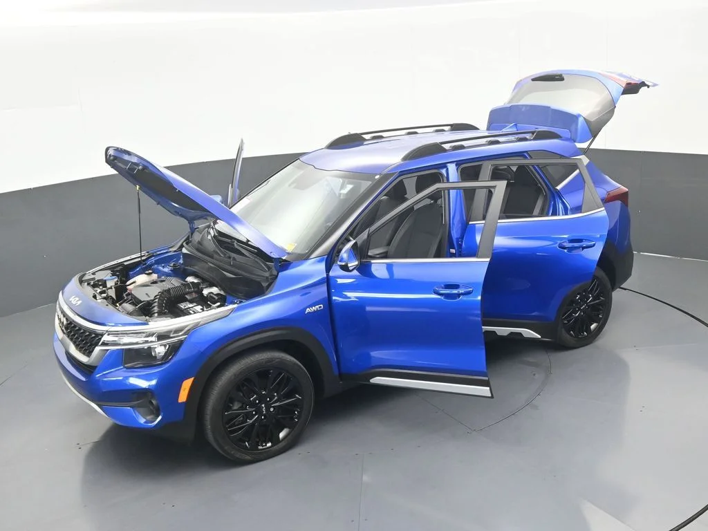 Used 2023 Neptune Blue Kia Nightfall image 62