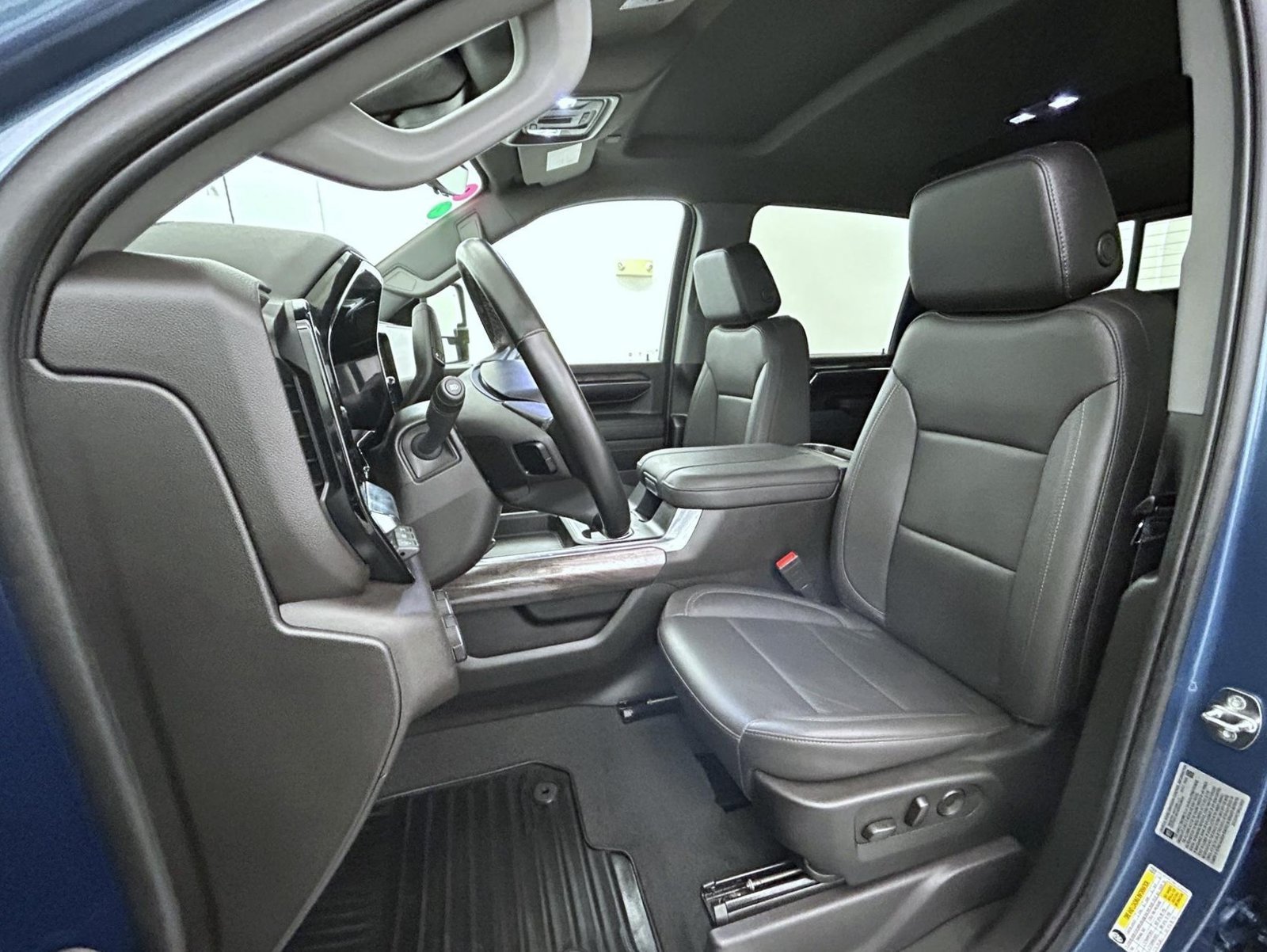 Used 2024 Blue Chevrolet LTZ image 10
