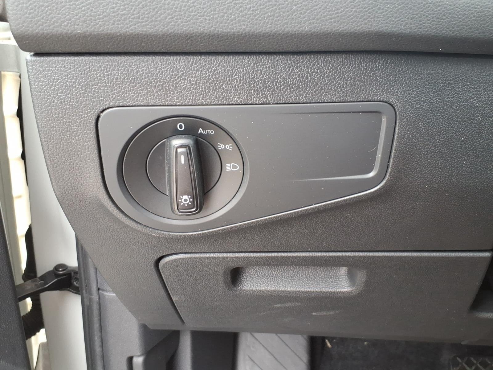 Used 2019 Pure White Volkswagen S image 16