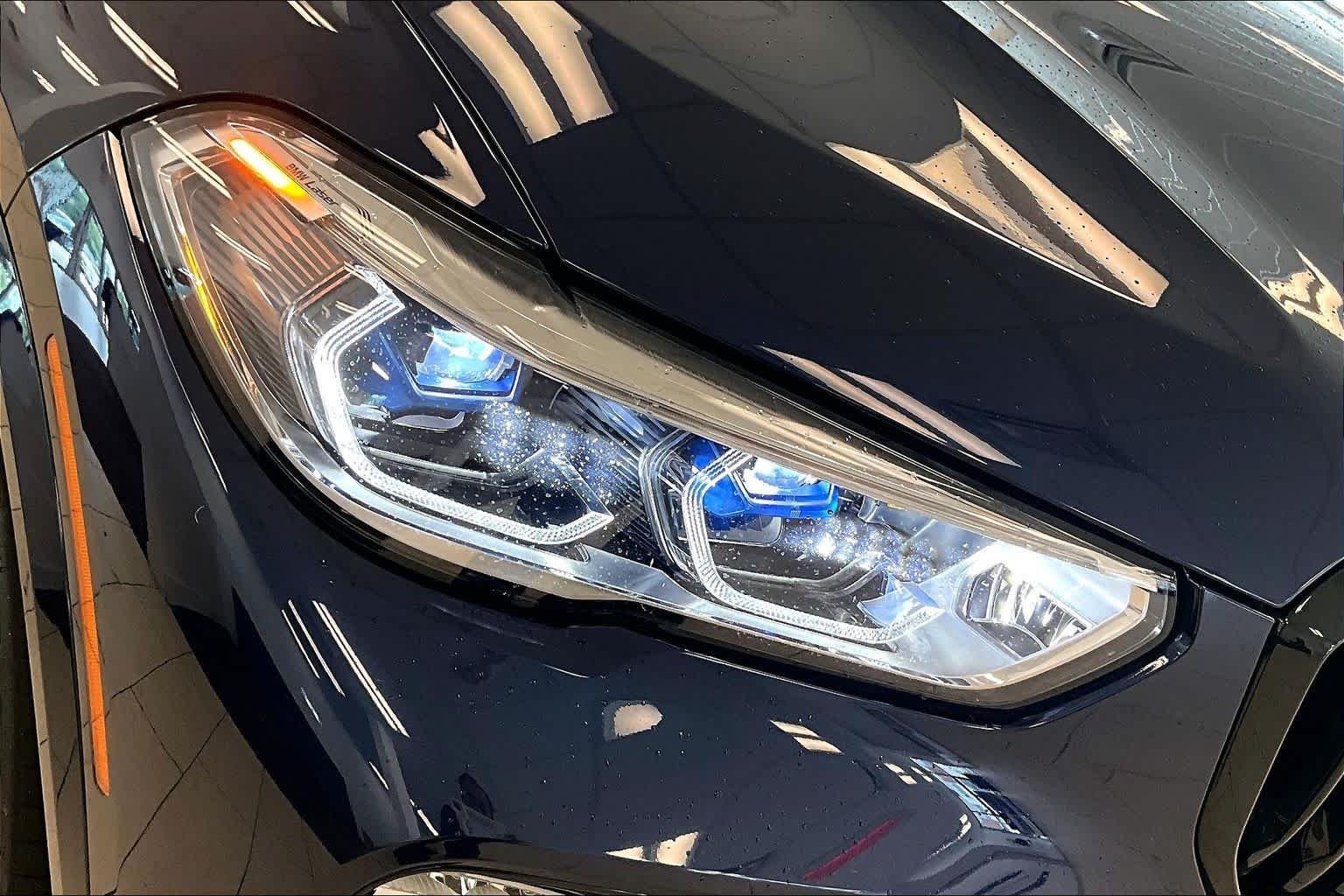 Certified Used 2021 Tanzanite Blue II Metallic BMW M50i image 26