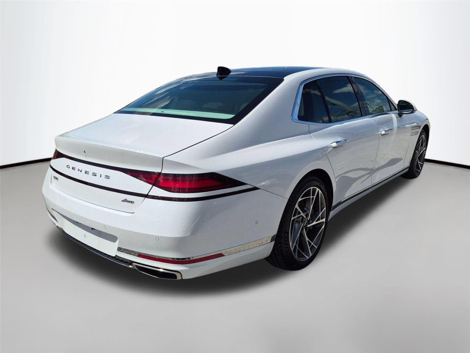 Used 2025 Uyuni White Genesis 3.5T image 5
