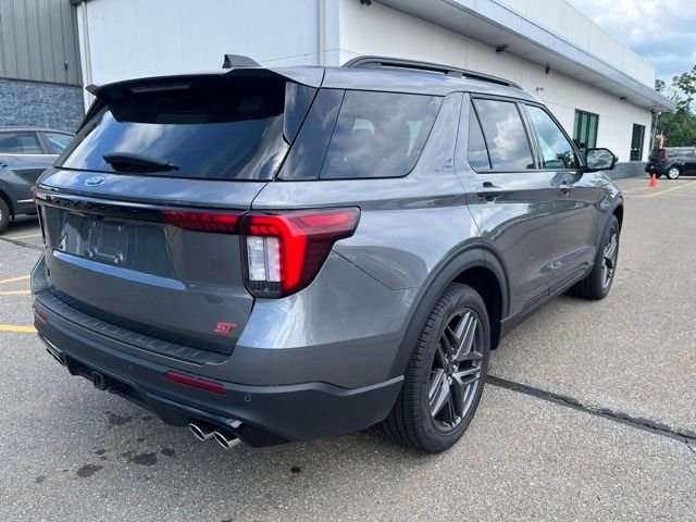 Used 2025 Gray Ford ST image 3