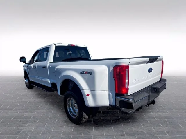Used 2026 White Ford XLT image 5