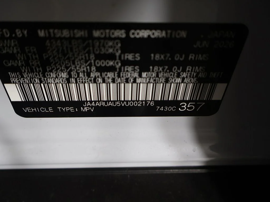New 2027 White Mitsubishi 2.0 ES AWC image 43