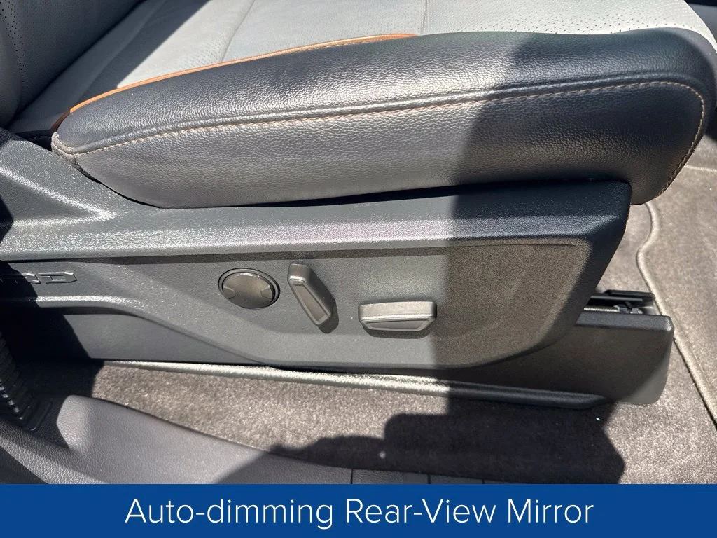 Certified Used 2025 Agate Black Metallic Ford Lariat image 29