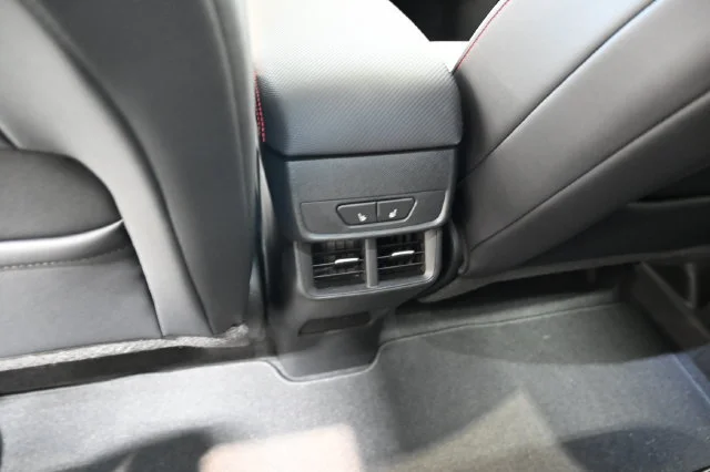 2027 Chevrolet Equinox RS - Photo 28