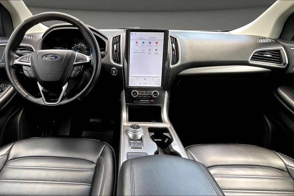 Used 2024 Gray Ford SEL image 11