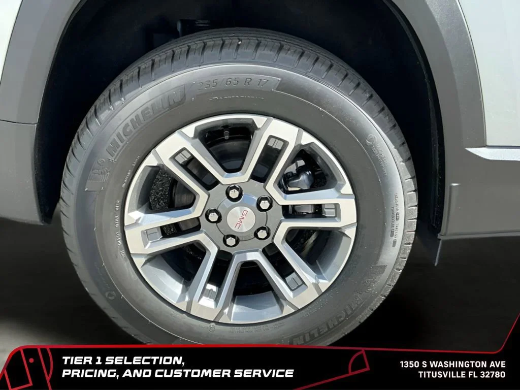 New 2026 Sterling Metallic GMC Elevation image 39