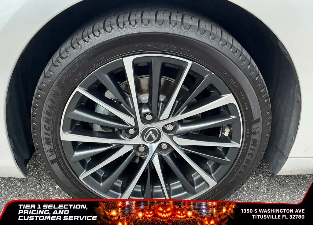 Used 2024 White Lexus 350 image 22