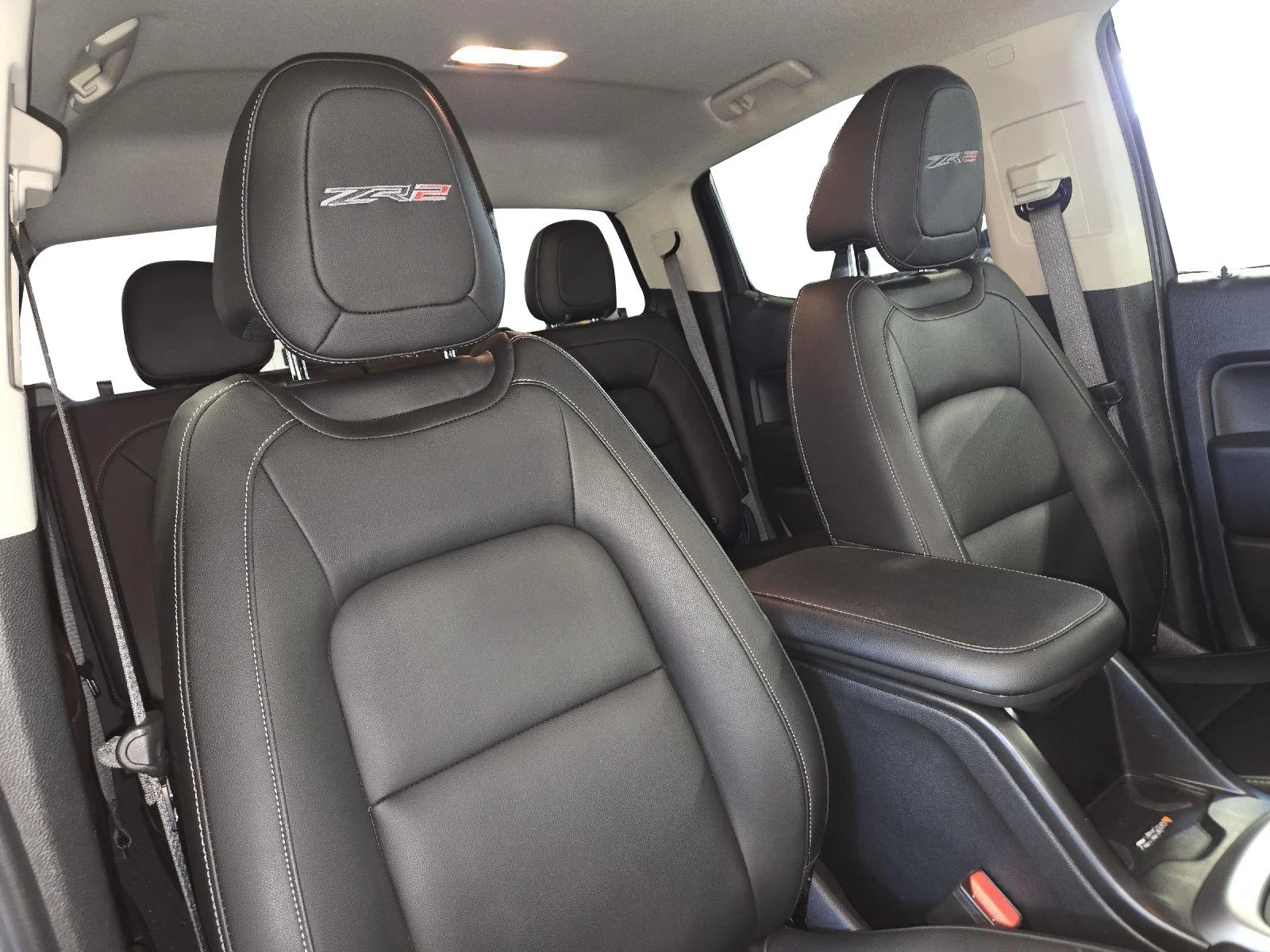 Used 2022 Sand Dune Metallic Chevrolet 4WD ZR2 image 39