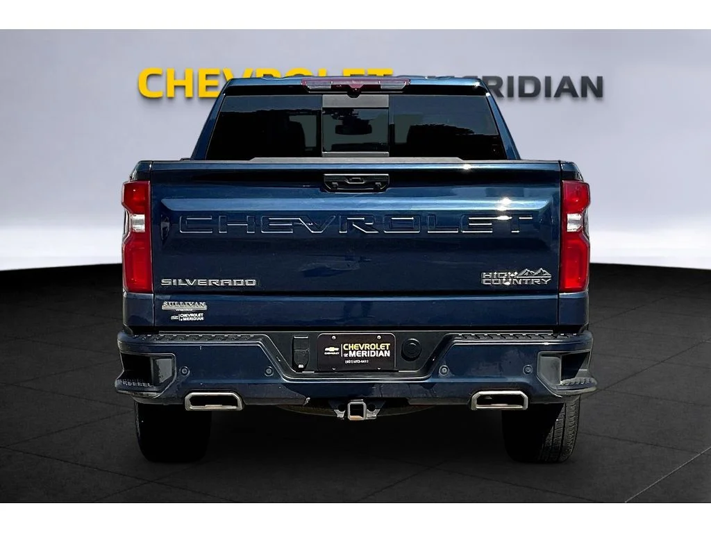Used 2022 Northsky Blue Metallic Chevrolet High Country image 4