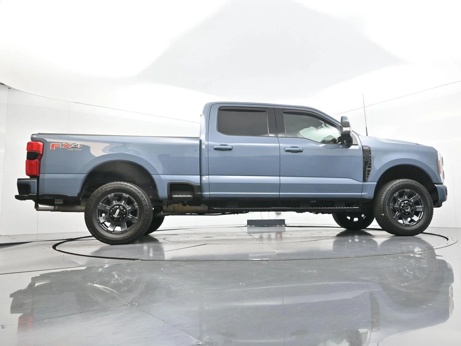 Used 2023 Azure Gray Metallic Tri-Coat Ford Lariat image 54