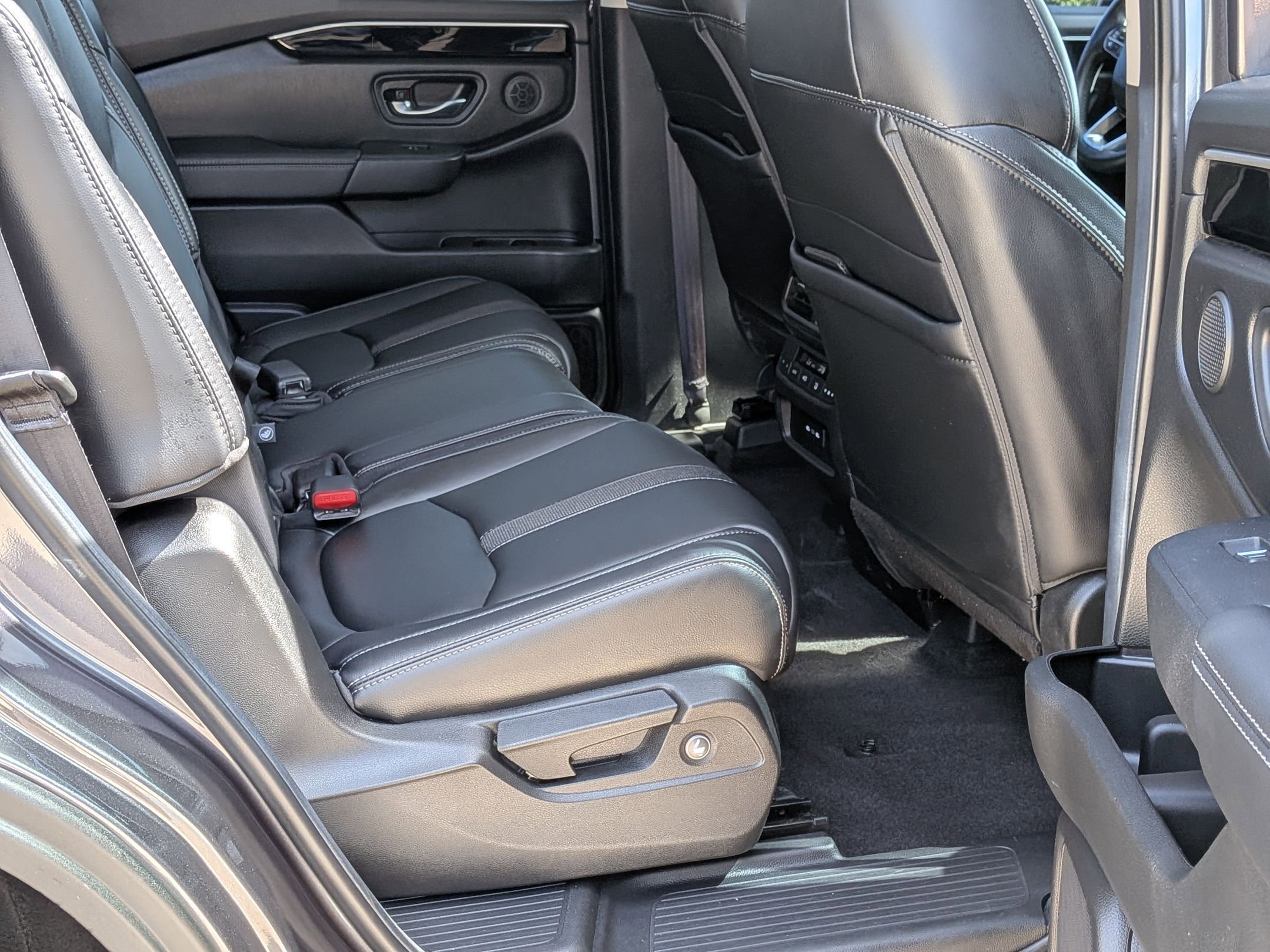 2025 Honda Pilot EX-L - Photo 29