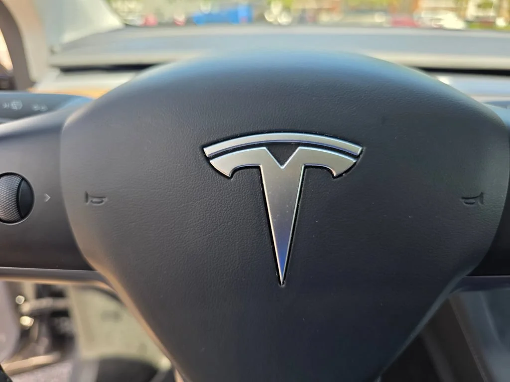 Used 2023  Tesla Long Range image 23