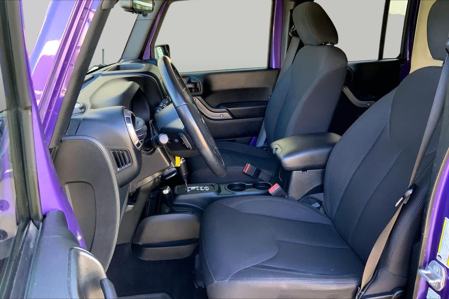 Used 2018 Xtreme Purple Pearlcoat Jeep Sport S image 8