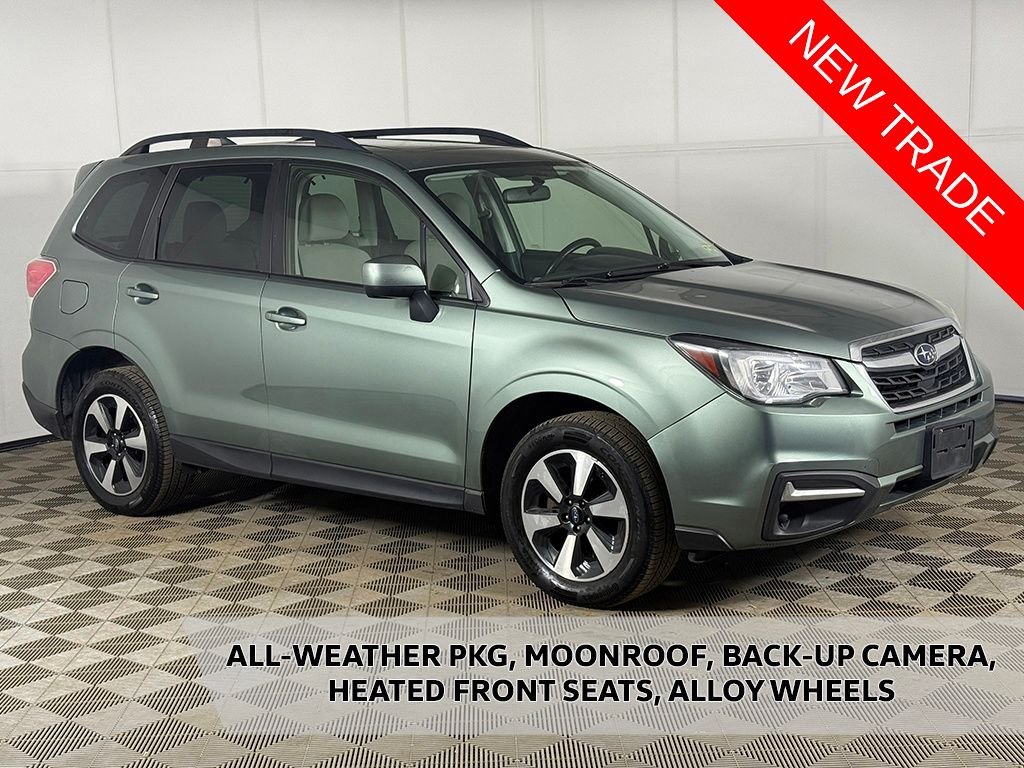 Used 2018 Green Subaru 2.5i Premium image 1