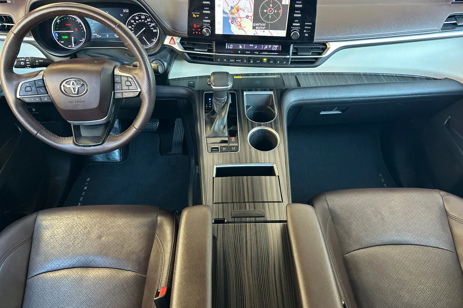 2021 Toyota Sienna Platinum - Photo 6
