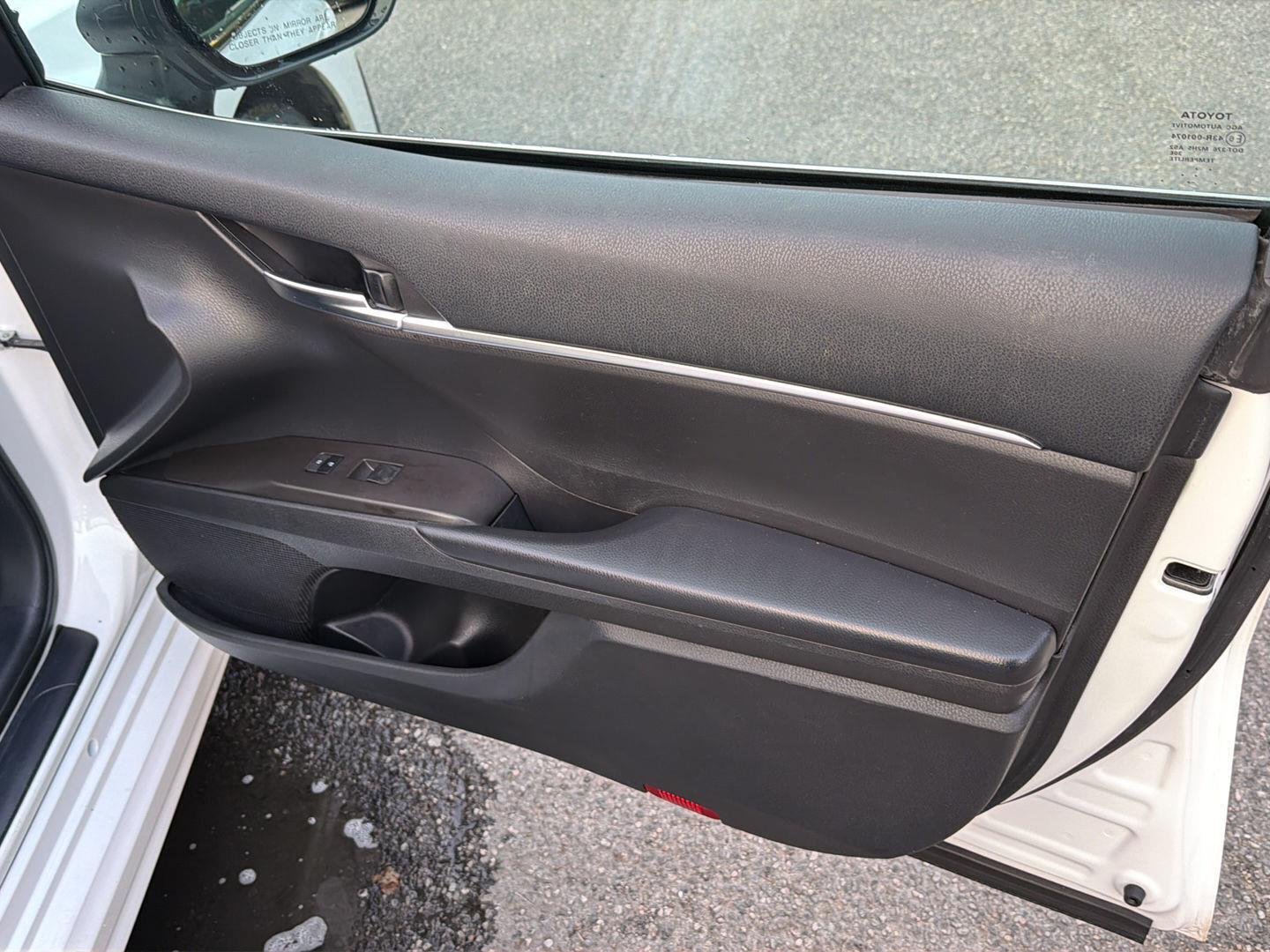 Certified Used 2023 Ice Cap Toyota SE image 14