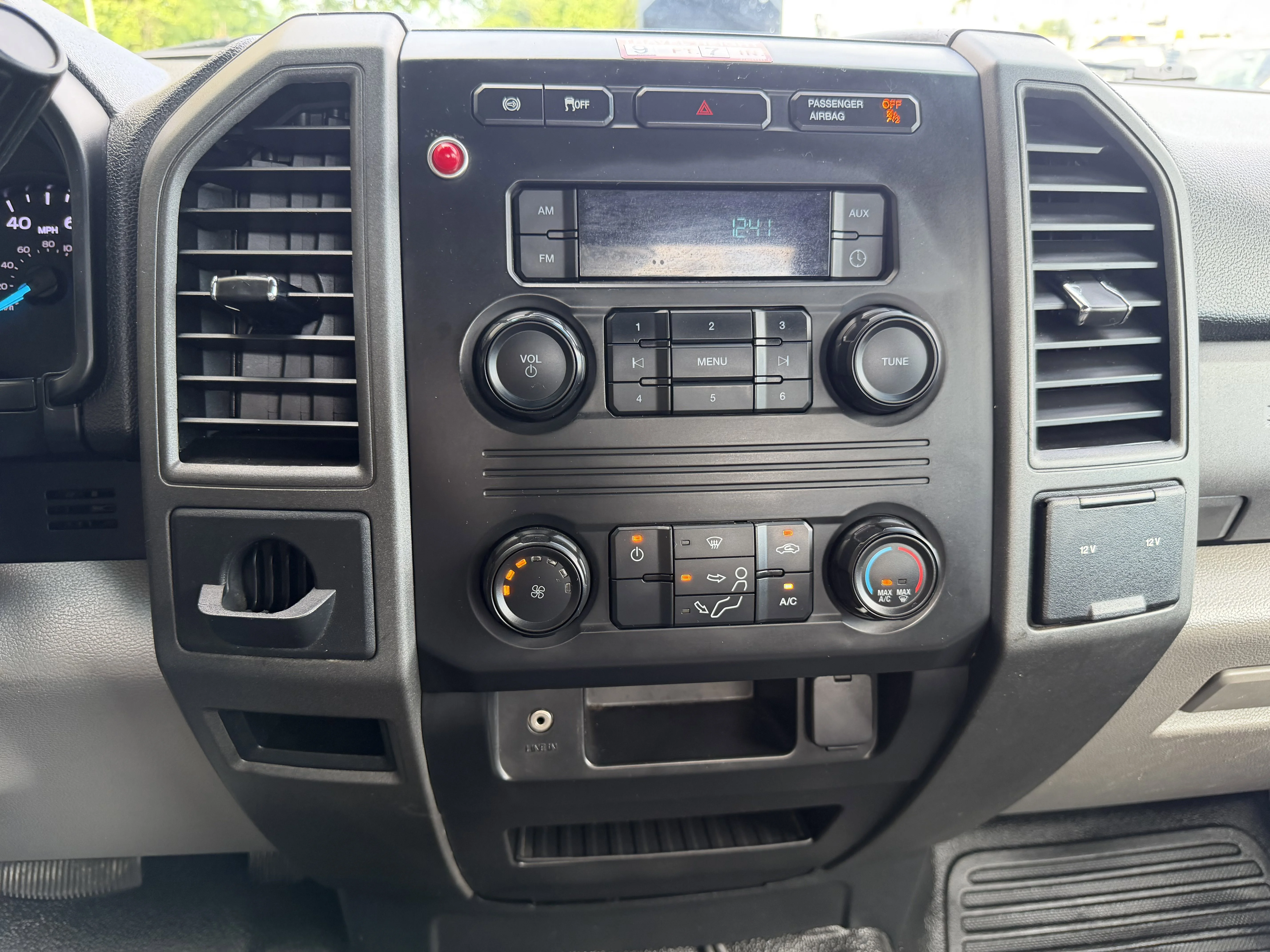 Used 2019 Oxford White   Z1 Ford XLT image 20