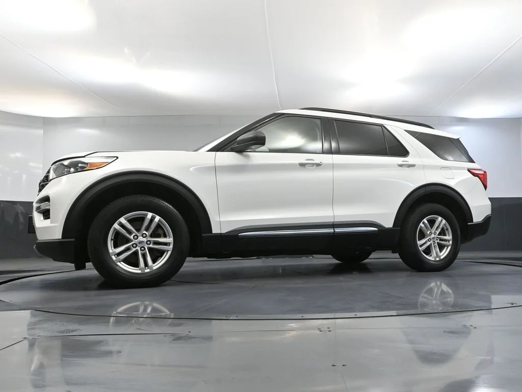 Certified Used 2022 White Ford XLT image 59