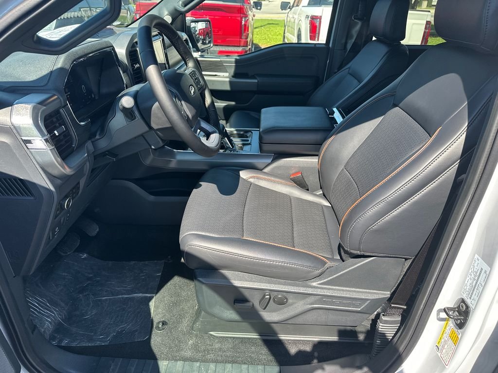 New 2025 White Ford Lariat image 9