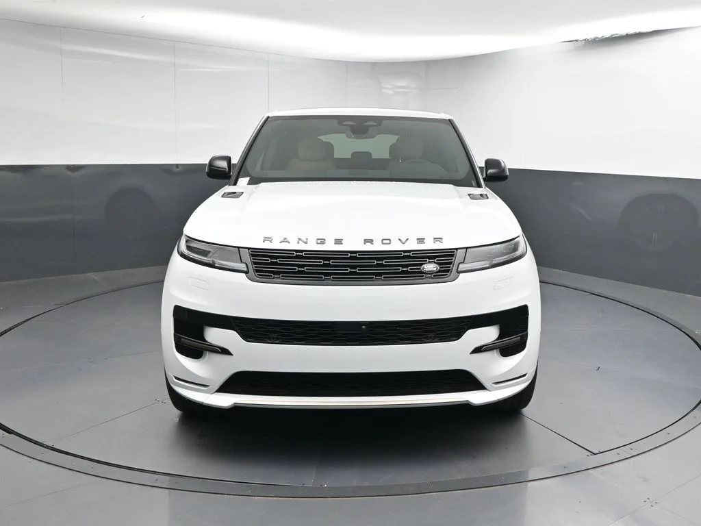 Certified Used 2025 White Land Rover Dynamic SE image 25