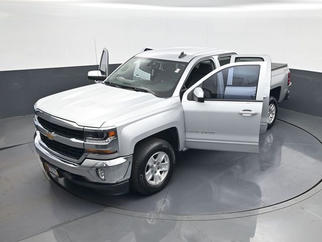 Used 2017 Silver Chevrolet LT image 30