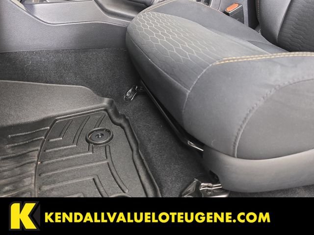 Used 2017  Toyota SR5 image 24