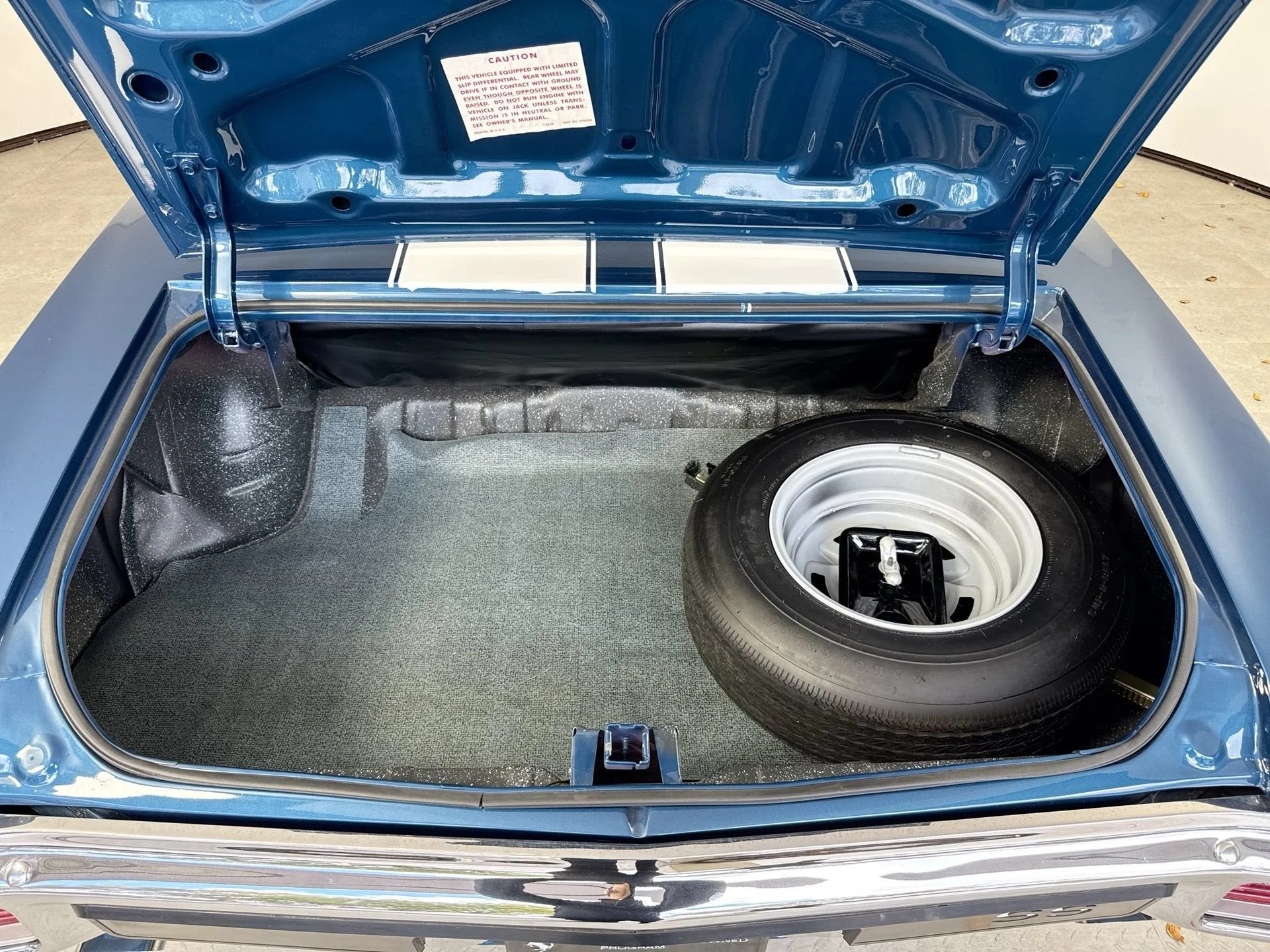 Used 1970 Blue Chevrolet SS image 23