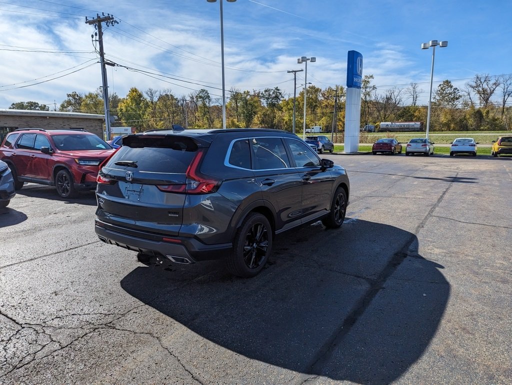 2023 Honda CR-V Hybrid Sport Touring photo 2