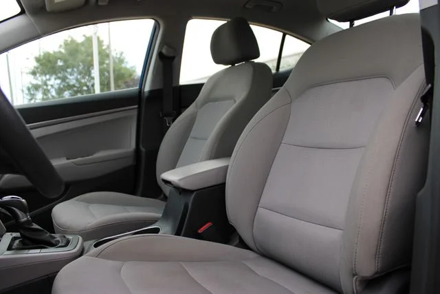 Used 2017 Blue Hyundai SE image 16